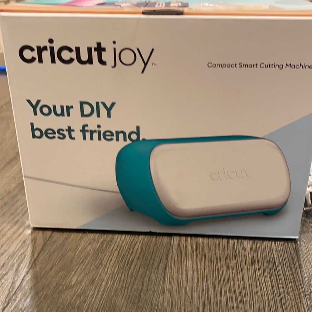 Like New cricut joy